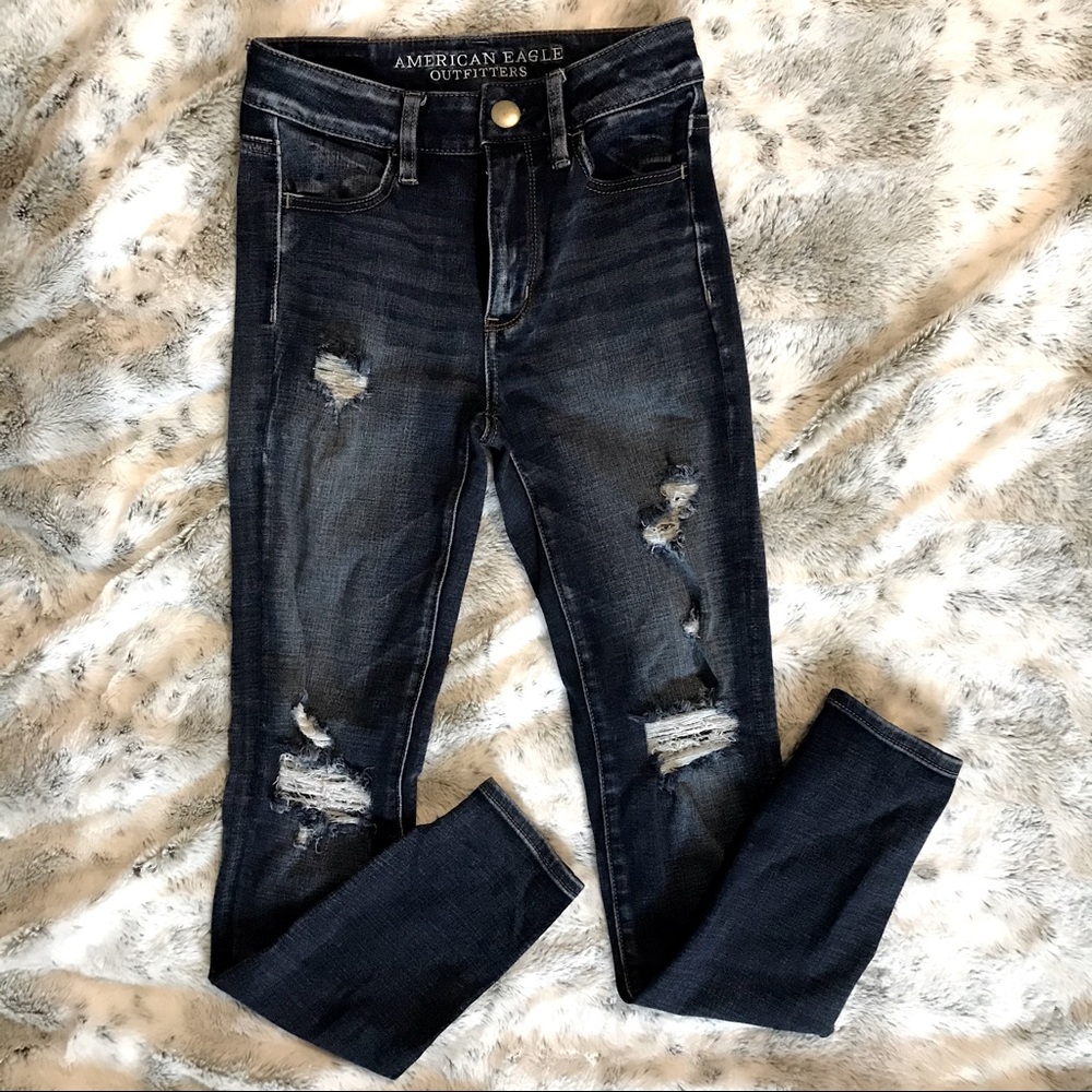 AE Hi-Rise Jegging in Distressed Medium Wash